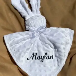 doudou lapin personnalisé